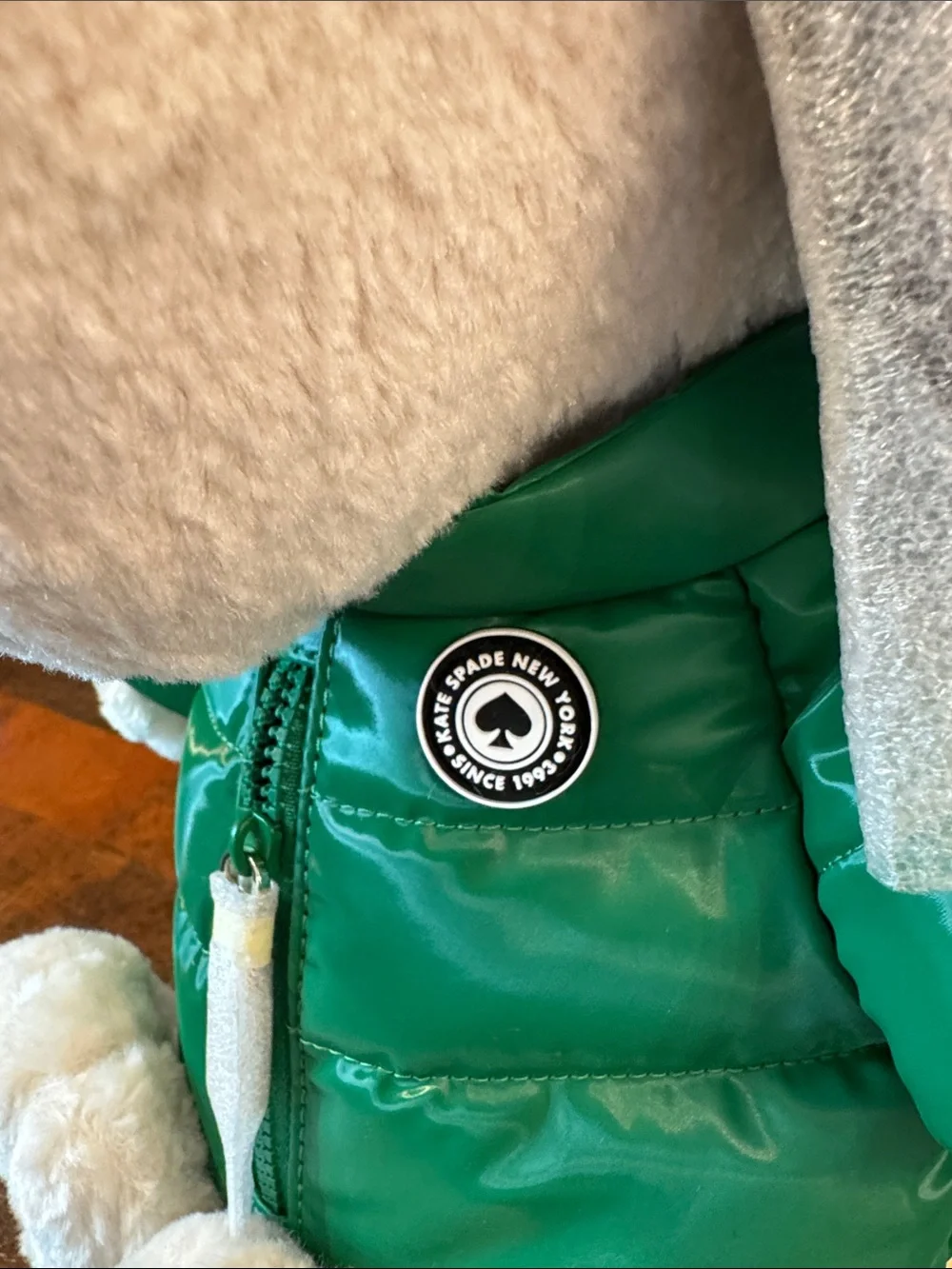 🩵kate spade x Peanuts Novelty Green Crossbody Bag Plush Snoopy in Puffer Jacket